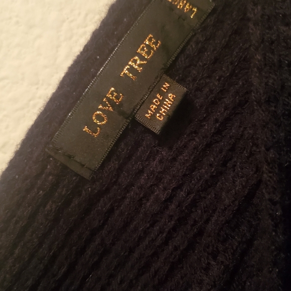 Love Tree Twisted Open Back Sweater-Black - Picture 5 of 5